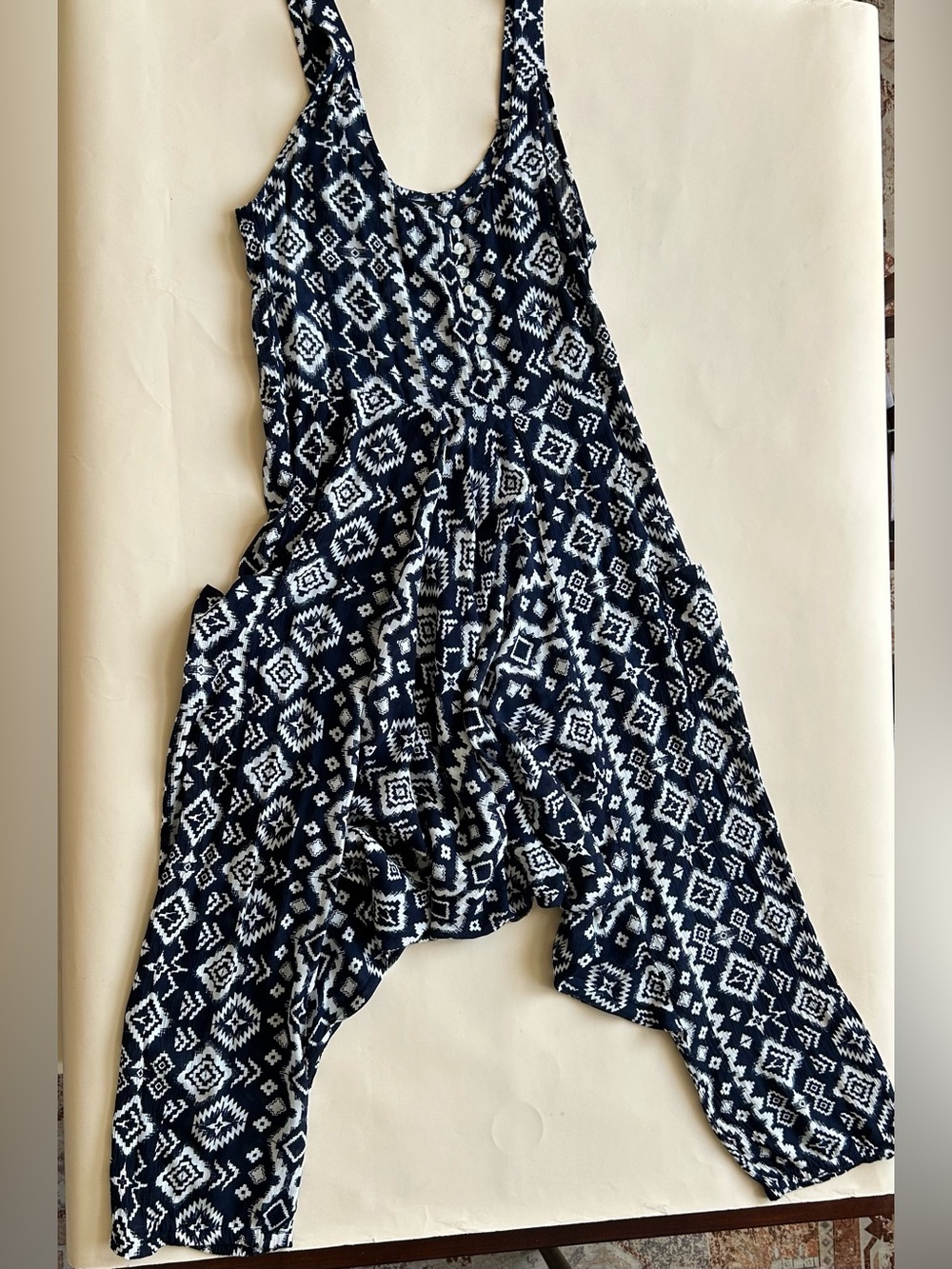 Sleeveless Navy & White Printed Harem Jumpsuit size s/M - Picture 2 of 8